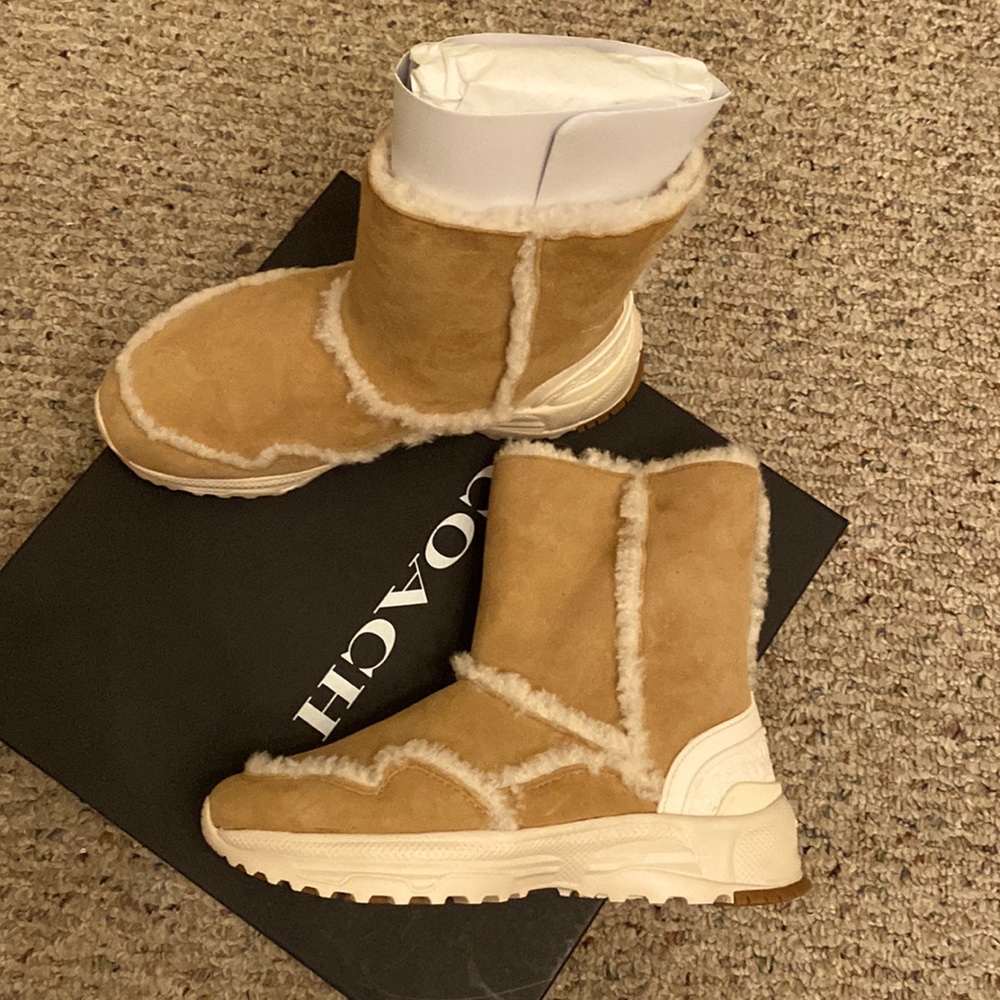Coach boots / size 7B
